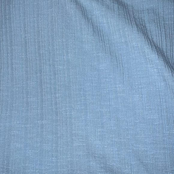 Medium Universal Thread light baby shirt - Picture 3 of 3